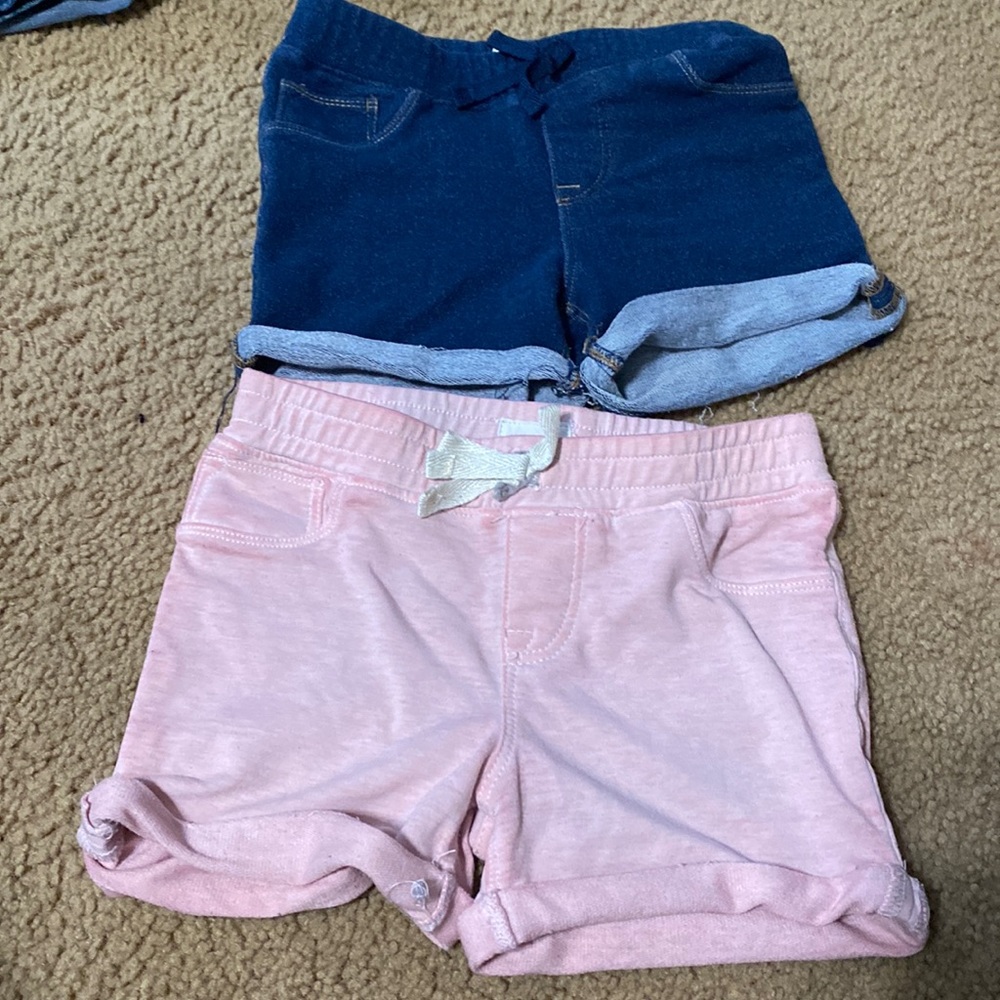 Used little girl Hudson pull on shorts size 5